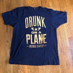 Dierks Bentley drunk on a plane graphic tee
